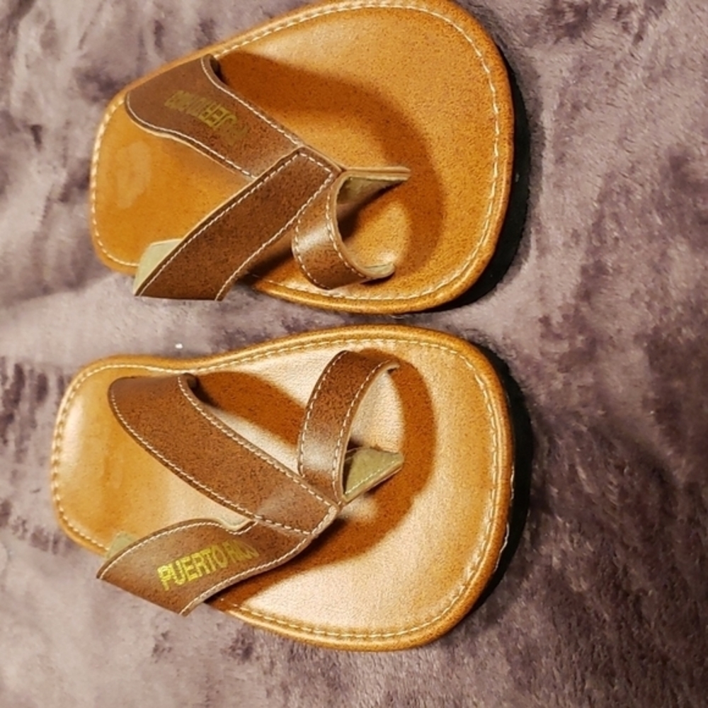 ‎Sandals - Picture 2 of 5
